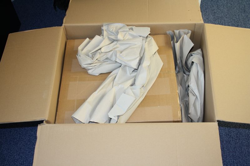 File:Box IMG 2714.JPG