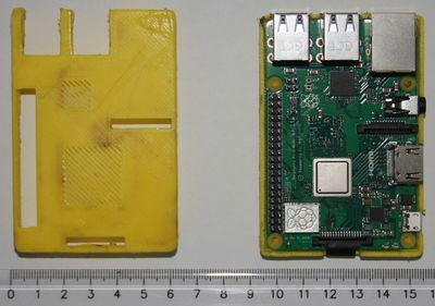 RaspberryWithCaseIMG 0025.JPG